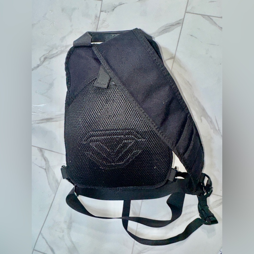 Vaultek Black Tactical Sling Bag for LifePod 2.0 MOLLE Used - Picture 4 of 7